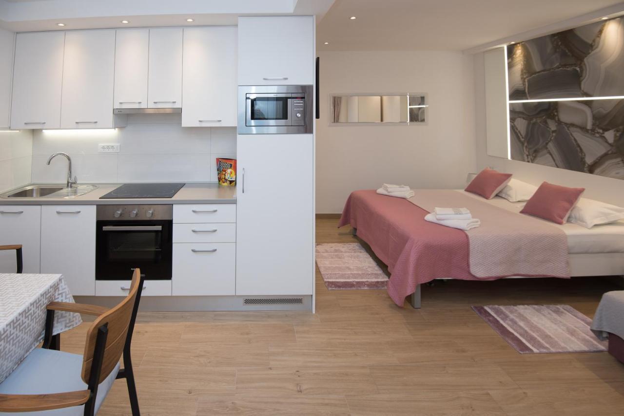 Luxury Studio Apartment Honeymoon Split Eksteriør billede